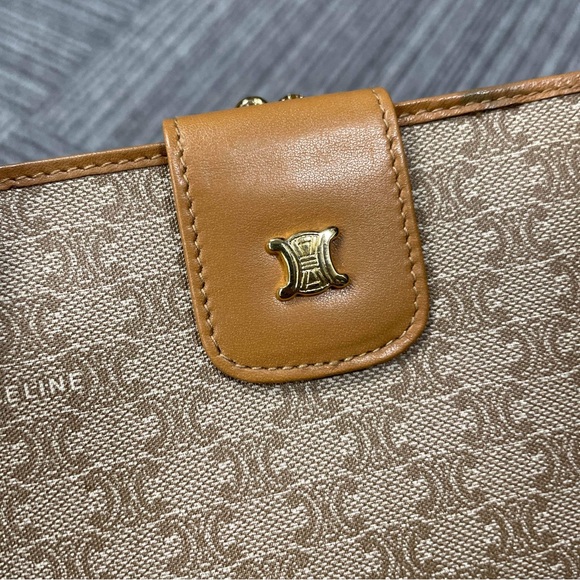 Vintage Celine compact wallet - Picture 7 of 13